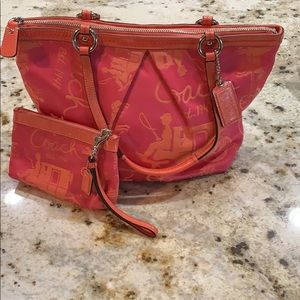 Coach purse with matching wristlet